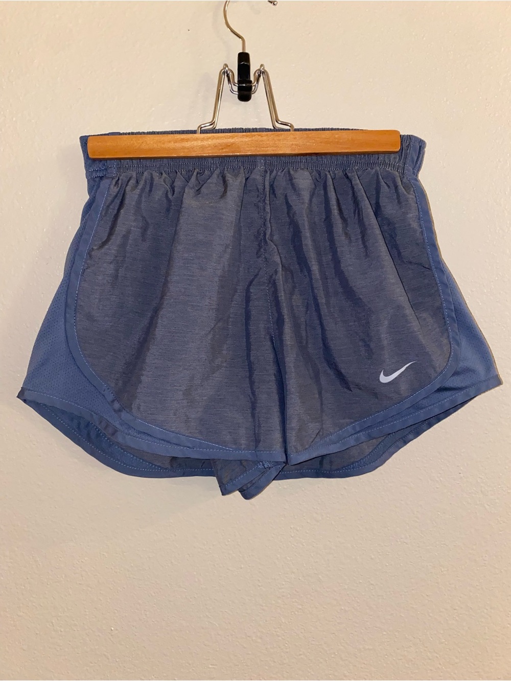 Nike Dri-FIT Athletic Shorts – Size S